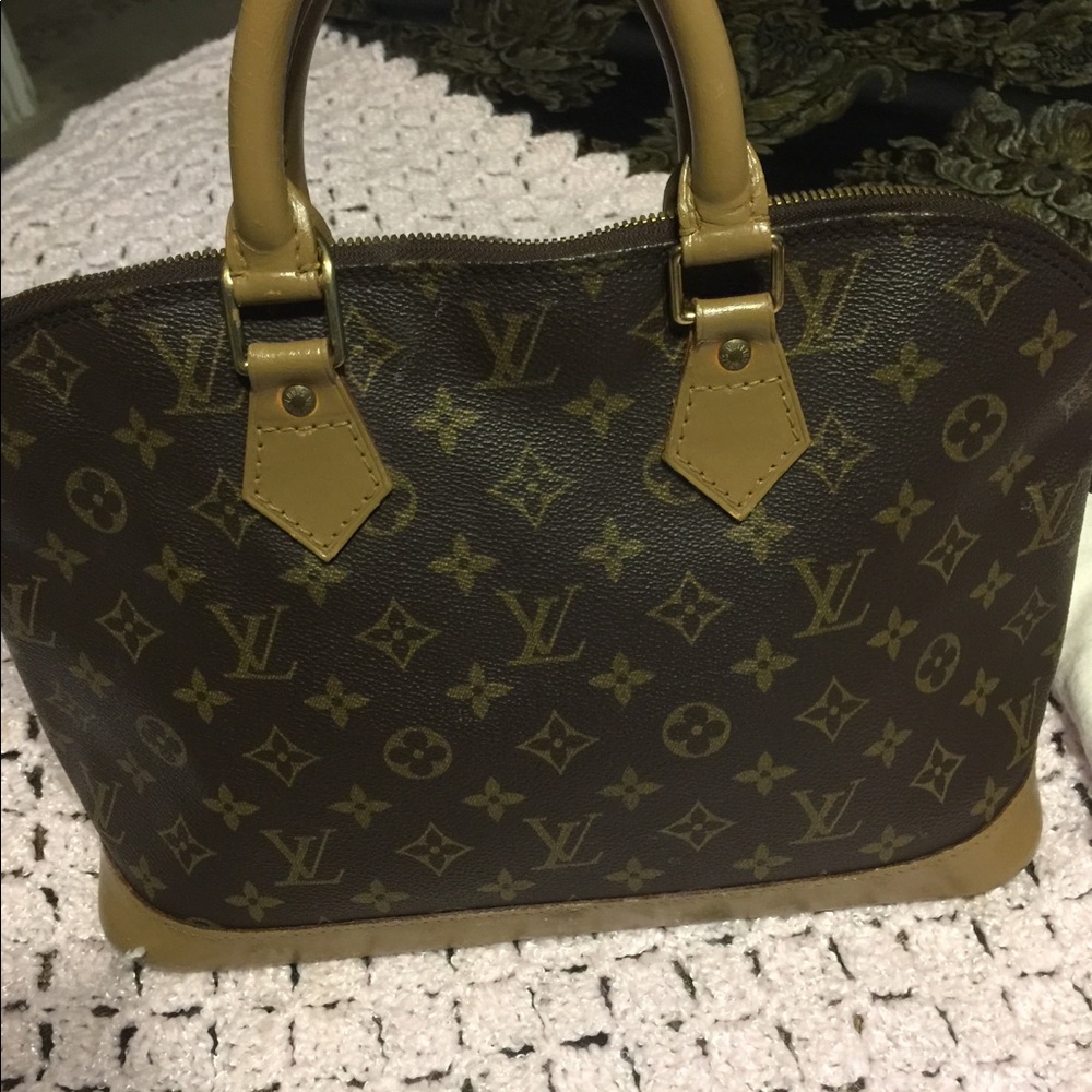 Louis Vuitton alma bag-SOLD! - Picture 8 of 8
